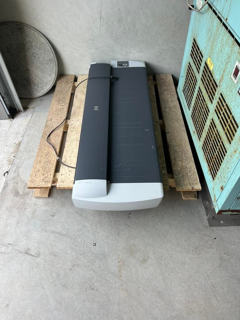 2x hp plotter moeten weg, Ophalen of Verzenden, Zo goed als nieuw
