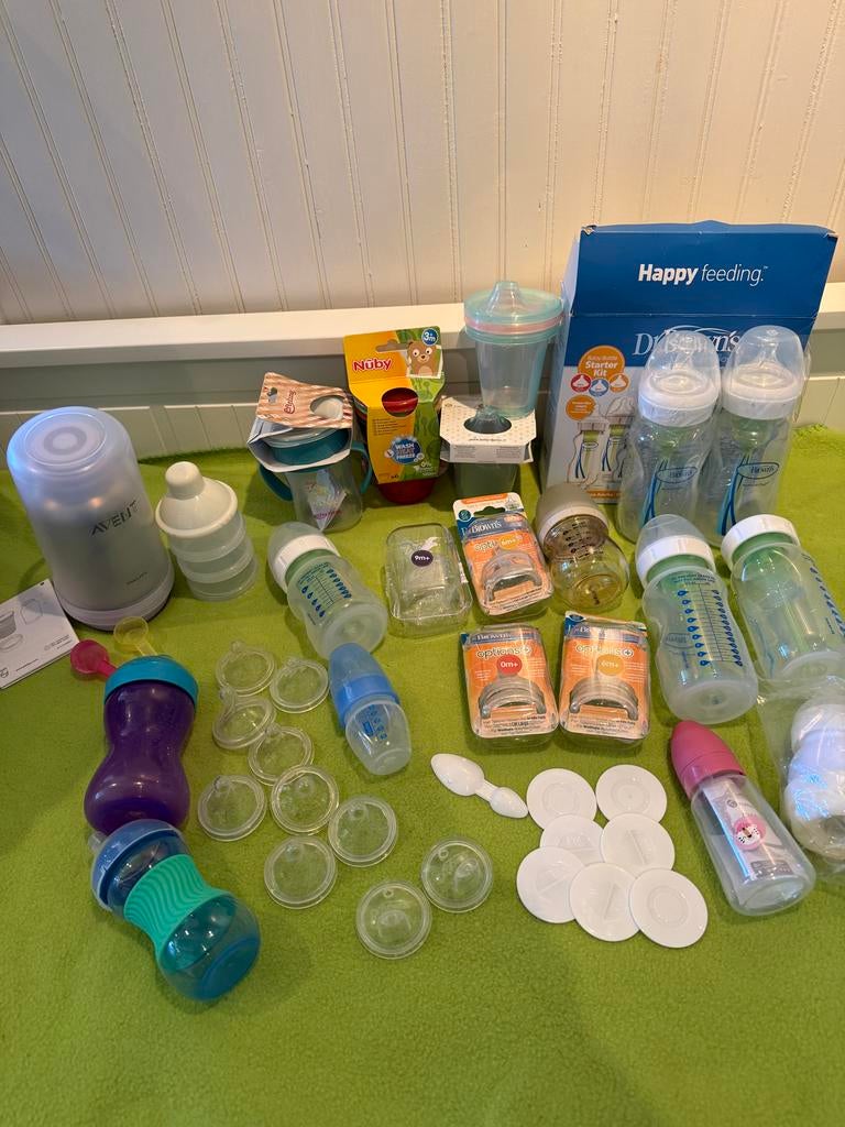 Pakket babyflesjes en Philips Avent flessenwarmer onderweg, Ophalen of Verzenden, Gebruikt, Flessen- of potjesverwarmer