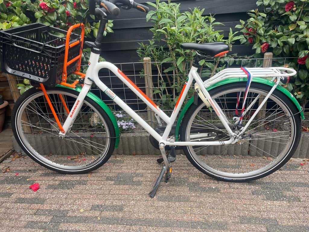 Batavus fiets met voordrager en mand, Ophalen, Gebruikt, Velgrem, Versnellingen