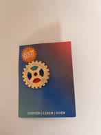 Efteling medewerkers pin nieuw! Durven Leren Doen, Ophalen of Verzenden, Nieuw, Button of Speldje