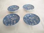 4 oude Oosterse schaaltjes blauw wit porselein theetipjes, Ophalen of Verzenden