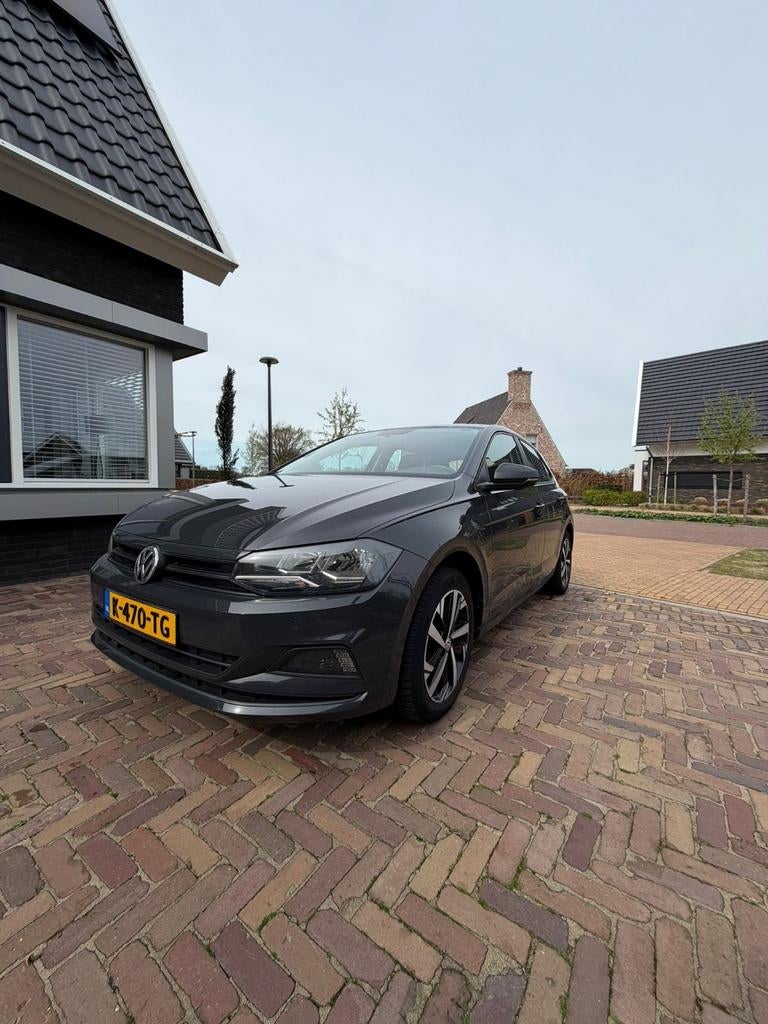 Volkswagen Polo 1.0 MPI 65pk 2017 Grijs, 1005 kg, 40 €/maand, Handgeschakeld, Particulier