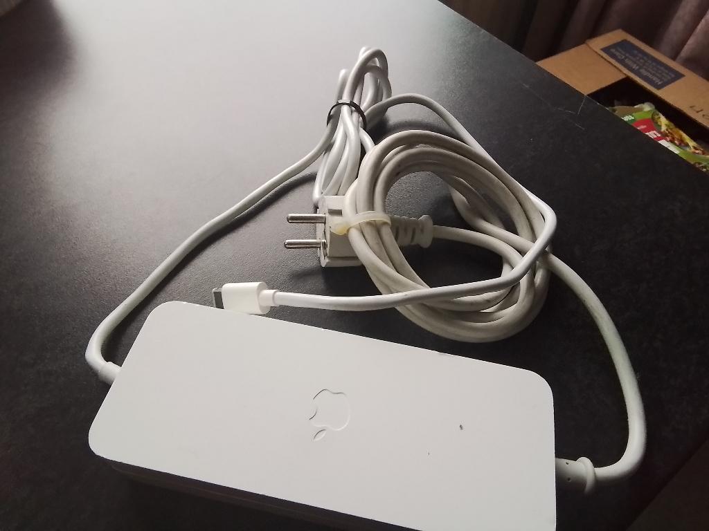 Voeding voor de wat oudere Apple Mac MINI., Ophalen of Verzenden
