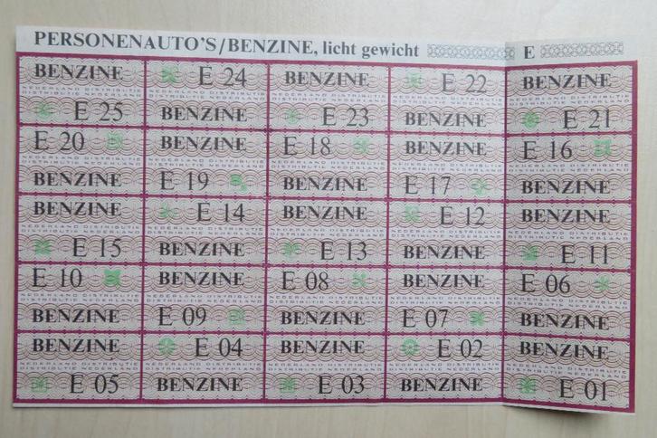 Benzine distributiebonnen 1973. Auto lichtgewicht, Verzamelen, Overige Verzamelen, Zo goed als nieuw, Ophalen of Verzenden