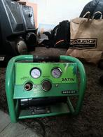 Prebena compressor met orginele tacker, Doe-het-zelf en Verbouw, Compressors, 10 bar of meer, Ophalen of Verzenden, Zo goed als nieuw