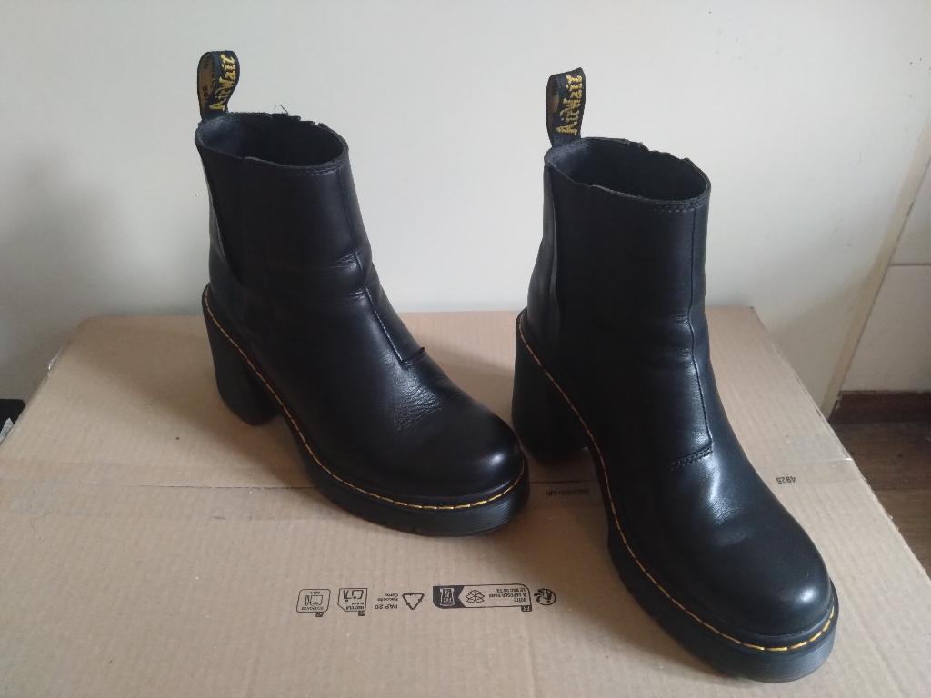 Dr. Martens Spence Chelsea Boots – Zwart – Maat 40, Kleding | Dames, Schoenen, Zwart, Ophalen of Verzenden, Dr. Martens, Schoenen met hoge hakken