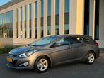 Hyundai i40 1.6 GDI Stationwagon 2015 Grijs, Auto's, Voorwielaandrijving, Euro 5, Stof, 4 cilinders