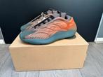 Originele ongedragen adidas yeezy 700, Ophalen of Verzenden, Nieuw, Bruin, Sneakers of Gympen