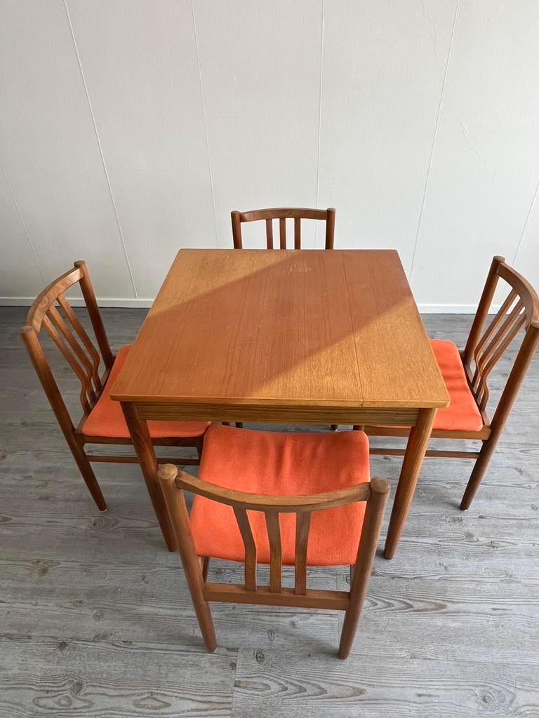Vintage teak eetkamerset Deens uitschuifbaar 4 stoelen, Ophalen, Gebruikt, Scandinavische / Deense teak stijl uit de jaren 60-70.