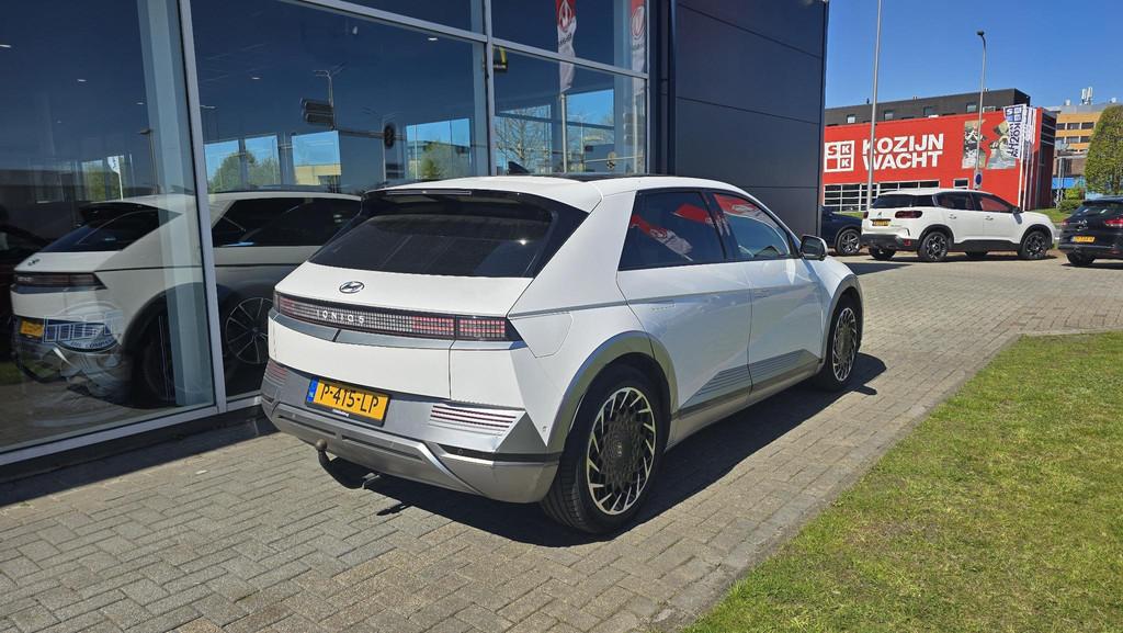 Hyundai IONIQ 5 Lounge 73kWh |NAP|1e eigenaar|BTW|Pano|Bomvo, Auto's, Hyundai, Automaat, Achterwielaandrijving, Gebruikt, Wit