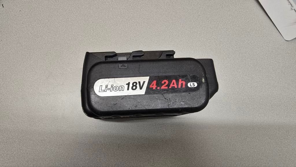 Defecte Panasonic Li-ion 18V 4.2Ah accu (EY9L51), Ophalen of Verzenden, Gebruikt