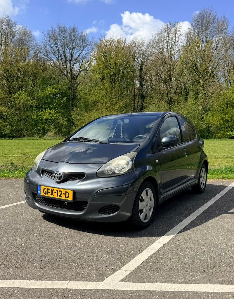 Toyota Aygo 1.0 VVT-i Access | Topauto | Rijklaar, Auto's, Toyota, Voorwielaandrijving, Zwart, 4 stoelen, 68 pk