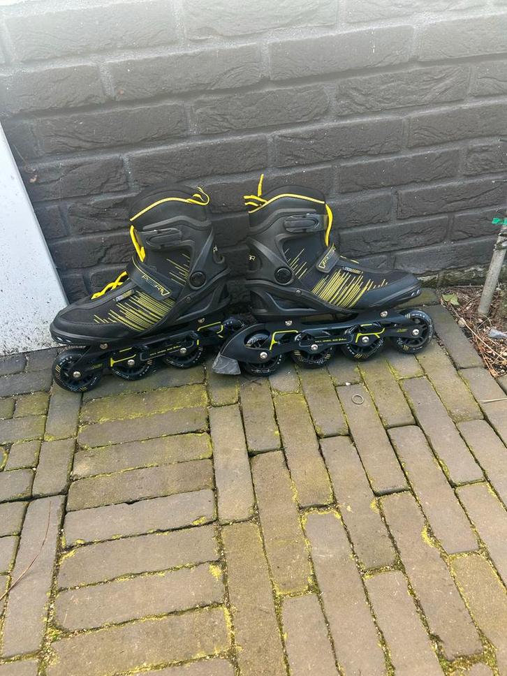 Tempish Skeelers Peer III (incl. Beschermingsset), Sport en Fitness, Skeelers, Gebruikt, Inline skates 4 wielen, Overige merken