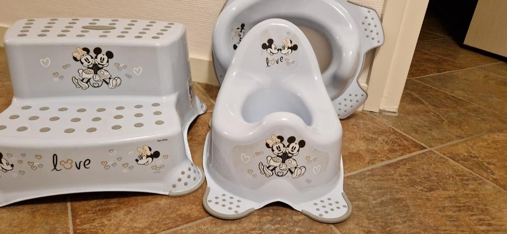 Potje, verkleiner en trapje. Blauw mickey mouse, Ophalen of Verzenden, Zo goed als nieuw, Overige typen