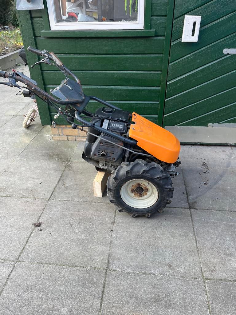 Bucher E9.2 Tweeasser + maaibalk - Krachtige Tuinmachine, Ophalen of Verzenden, Gebruikt