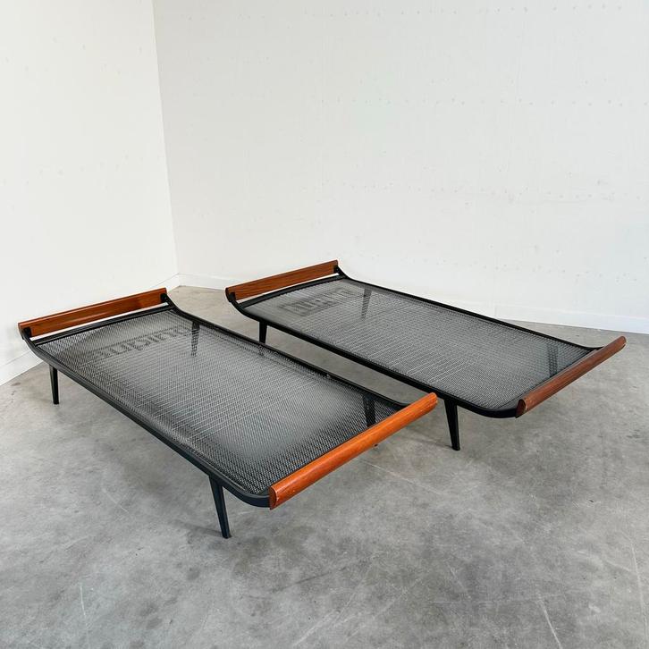 Auping Cleopatra daybeds - jaren '50 vintage dutch design, Huis en Inrichting, Slaapkamer | Bedden, Gebruikt, Eenpersoons, 80 cm