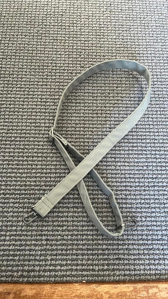 Susan bijl strap wide grey band grijs, Sieraden, Tassen en Uiterlijk, Ophalen of Verzenden, Zo goed als nieuw, Grijs