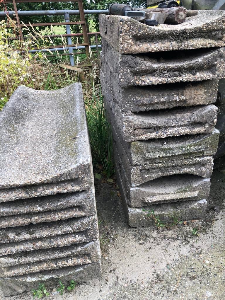 Betonnen bandjes voor tuin of oprit, Tuin en Terras, Gebruikt, Overige typen, Ophalen of Verzenden, Minder dan 5 m²