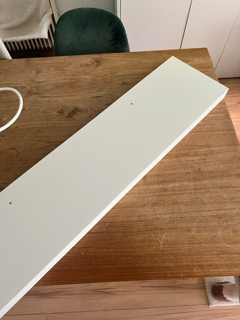 Witte ikea wandplank, Huis en Inrichting, Woonaccessoires | Wandplanken en Boekenplanken, Ophalen, Zo goed als nieuw