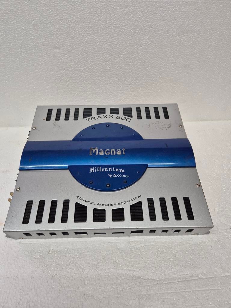 Magnat 4 kanaals versterker, Auto diversen, Ophalen of Verzenden, Gebruikt
