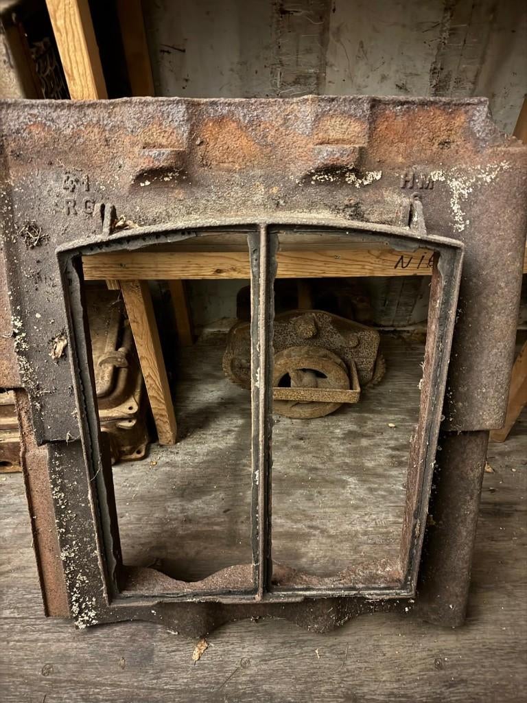 Dakraam Gietijzer, Ophalen, Gebruikt, Minder dan 100 cm, Minder dan 100 cm