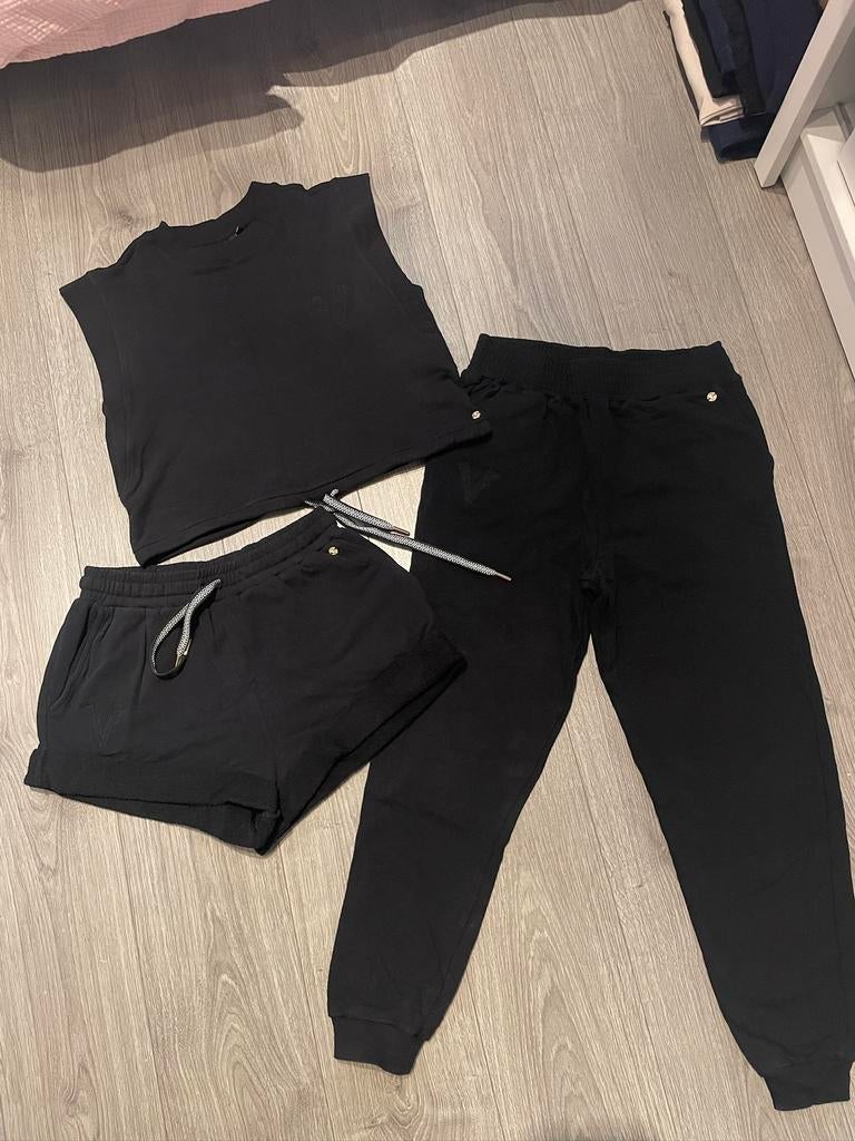 JOSH V driedelig trainingspak sweater jogger short mt S/M, Kleding | Dames, Huispakken, Ophalen of Verzenden, Zo goed als nieuw