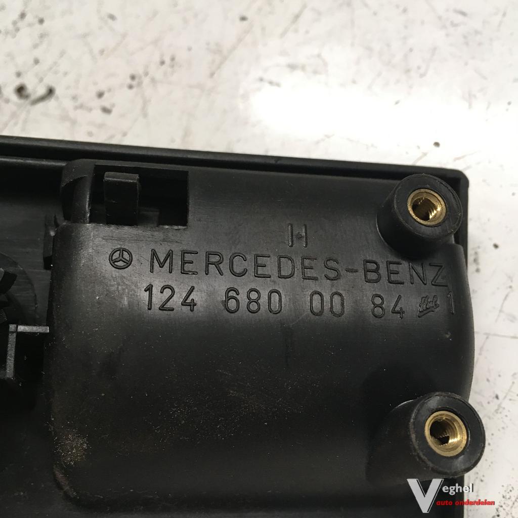 Mercedes W124  Dashboardkastje slot met sleutel 124 680 0084, Gebruikt, -, -, Ophalen of Verzenden