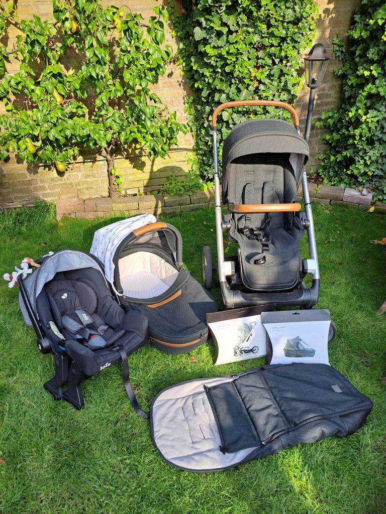 Mutsy Icon kinderwagen met reiswieg/autostoel, Gebruikt, Met autostoeltje, Ophalen of Verzenden, Combiwagen