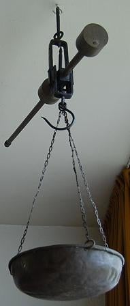 Antieke weegschaal type Unster, Ophalen, Koper