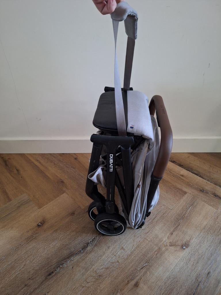Dubatti Smart Buggy E2 grijs - Opvouwbare Kinderwagen., Kinderen en Baby's, Buggy's, Ophalen of Verzenden, Zo goed als nieuw, Overige merken