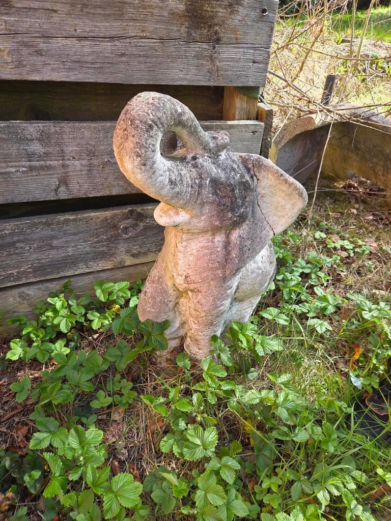 Gewapend beton olifant, tuin decoratie, Ophalen, Gebruikt