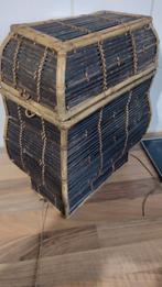 Tampung een traditionele Indonesische doos, Ophalen of Verzenden