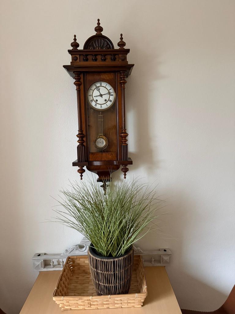 Antieke houten regulateur wandklok met slinger, Ophalen