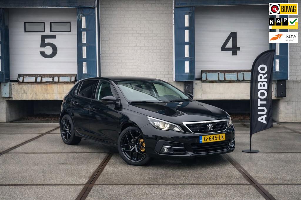 Peugeot 308 1.2 PureTech Blue Lease Executive (PANO+CarPlay+, Auto's, Peugeot, Voorwielaandrijving, Gebruikt, Euro 6, Origineel Nederlands