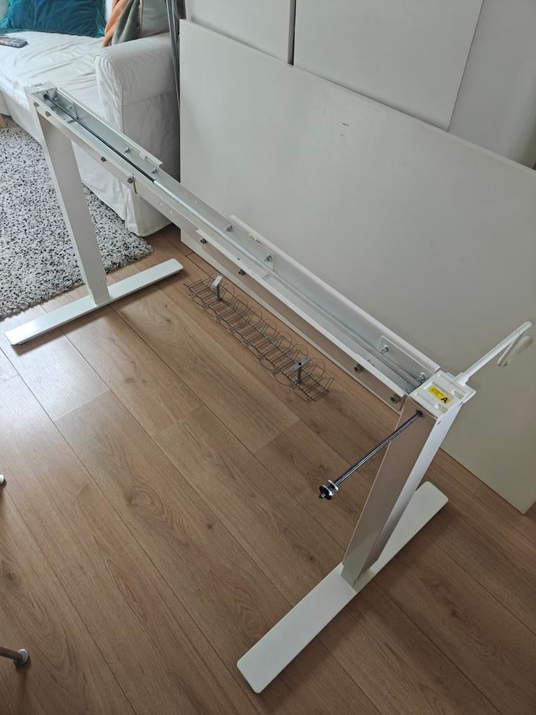 Ikea Trotten bureau in hoogte verstelbaar, Ophalen, Zit-sta bureau, Gebruikt, In hoogte verstelbaar