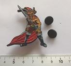 Slayer zeer mooie show no mercy shaped pin badge speld n4, Verzenden, Nieuw, Overige typen