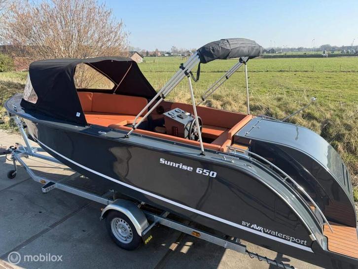 Sunrise 650 Tender + Suzuki 60pk | Nieuw & Full Options, Watersport en Boten, Sloepen, Nieuw, 50 tot 70 pk, 6 meter of meer, Buitenboordmotor