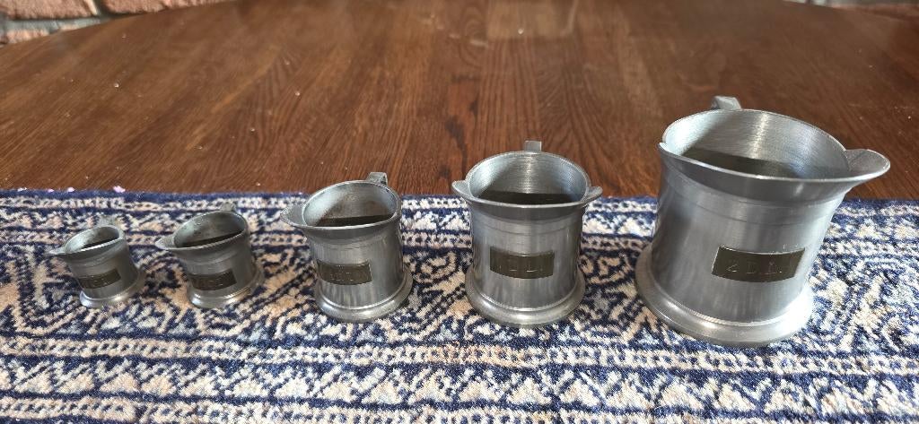 5 Tinnen maatbekers, Antiek en Kunst, Antiek | Tin, Ophalen of Verzenden