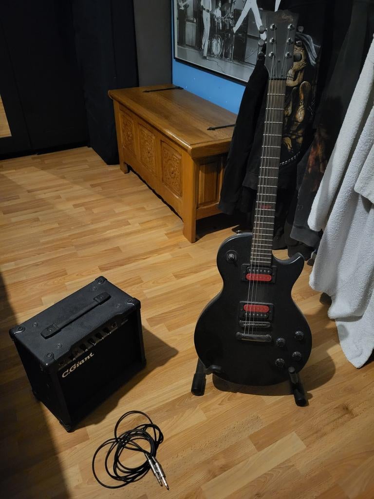 Zwarte Hudson Elektrische Gitaar (Incl. Andere voorwerpen), Muziek en Instrumenten, Ophalen, Solid body, Overige merken