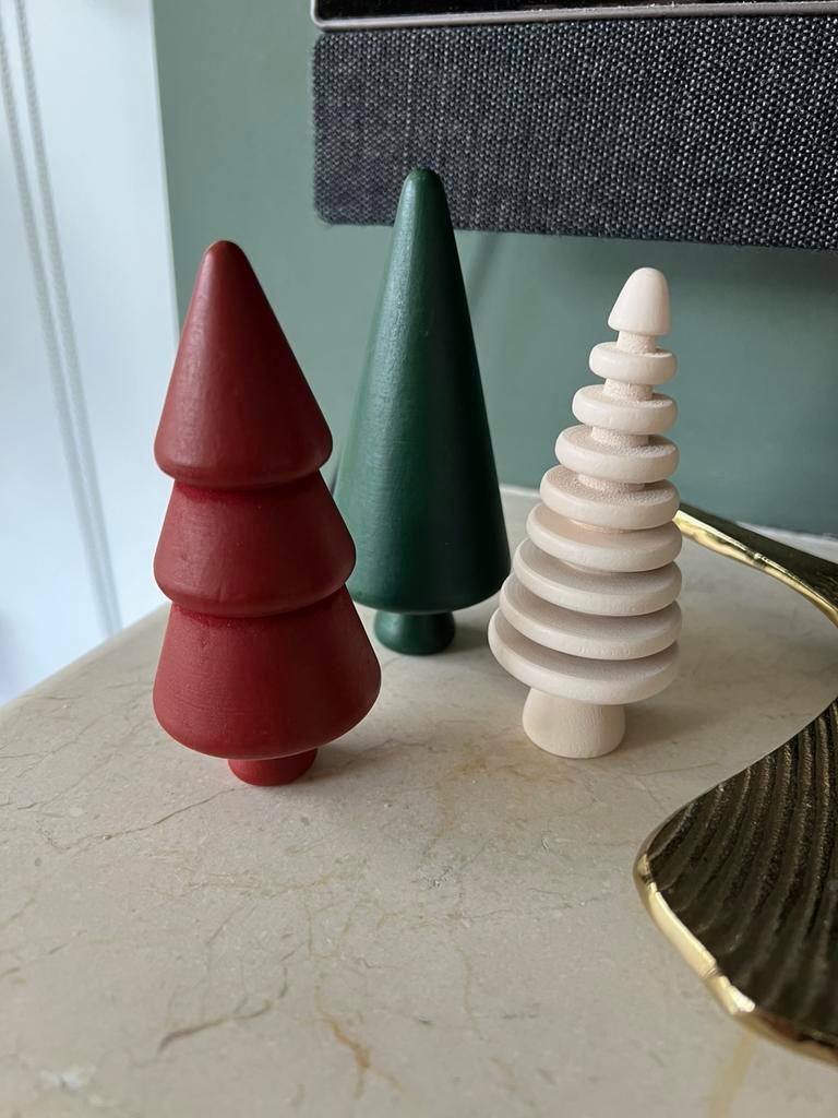 3 houten decoratie kerstboompjes - NIEUW, Diversen, Kerst, Ophalen of Verzenden, Nieuw