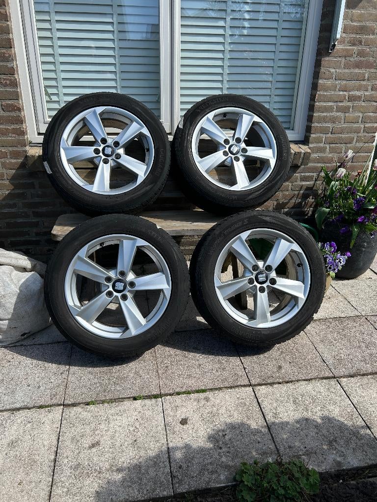 Winterbanden Vredenstein op LM velg 215/55/R17, Ophalen, 17 inch, Winterbanden, Band(en)
