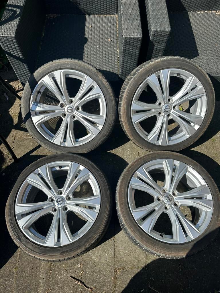 Originele Volvo 18” sets V40-V60 etc, Auto-onderdelen, Banden en Velgen, Ophalen, 18 inch, 215 mm, --