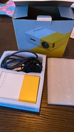 Mini beamer, Ophalen of Verzenden, Zo goed als nieuw, LED