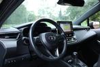 Toyota Corolla 1.8 HYBRID AUT. DYNAMIC NAVI/CAMERA/CARPLAY, 12 maanden, Gebruikt, 4 cilinders, Corolla