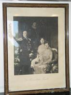 Grote zeefdruk Piet van der Hem 1926 koninklijke familie, Ophalen, Gebruikt, Nederland, Kaart, Foto of Prent