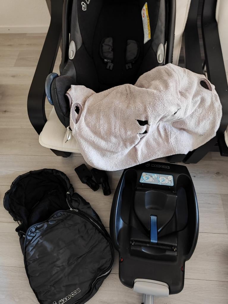 Maxicosi cabriofix met easybase en meer., Kinderen en Baby's, Ophalen, Gebruikt, Maxi-Cosi