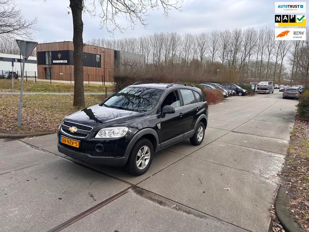 Chevrolet Captiva 2.4i Shadow, Auto's, Chevrolet, Voorwielaandrijving, Euro 5, 136 pk, Gebruikt