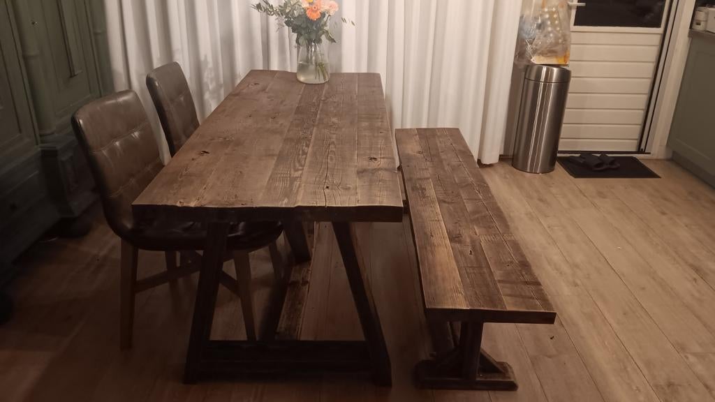 Stoere eettafel van wagondelen 180 cm met bank – landelijk, Huis en Inrichting, Tafels | Salontafels, Ophalen, Gebruikt, 50 tot 100 cm