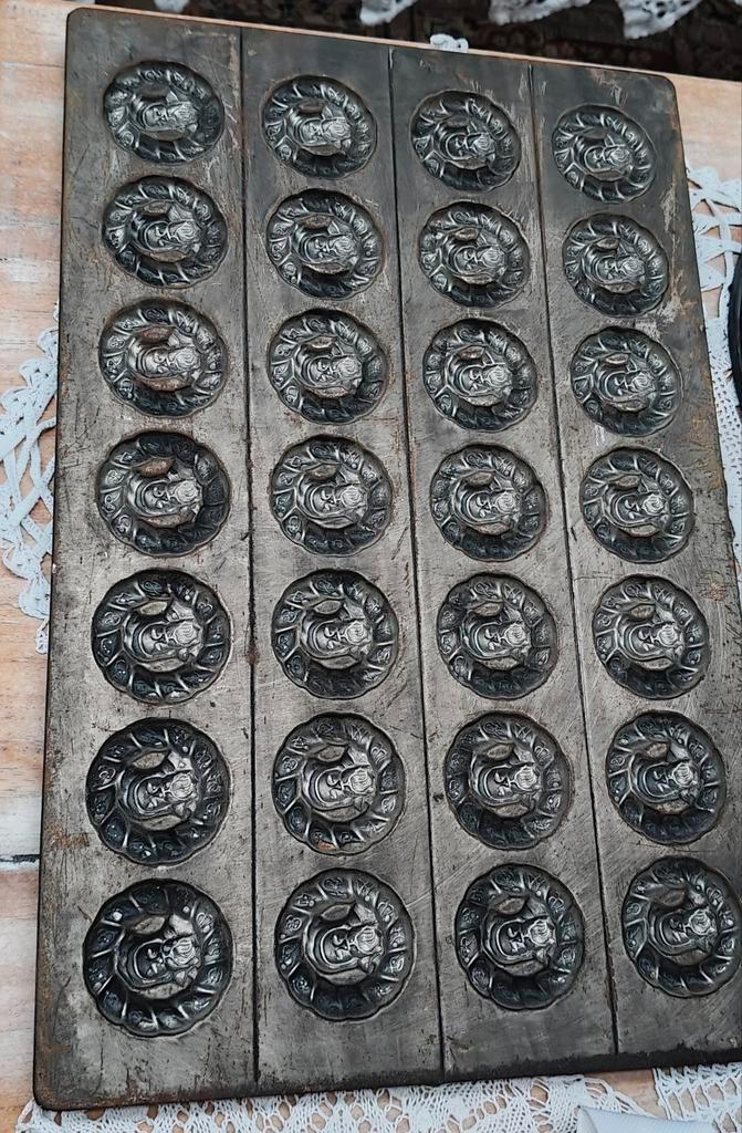 Vintage Chocolade Kerstkransjes Mal, Antiek en Kunst, Antiek | Keukenbenodigdheden, Ophalen of Verzenden