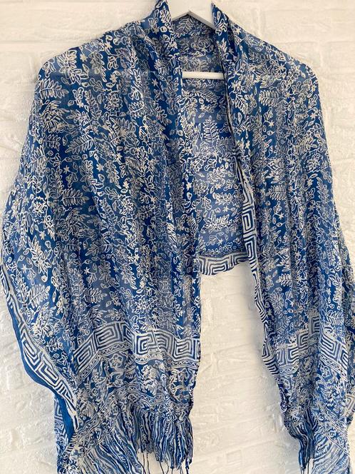 Mooie Stola/ blauwe SJAAL zijde achtig Bali blokprint batik, Kleding | Dames, Mutsen, Sjaals en Handschoenen, Zo goed als nieuw